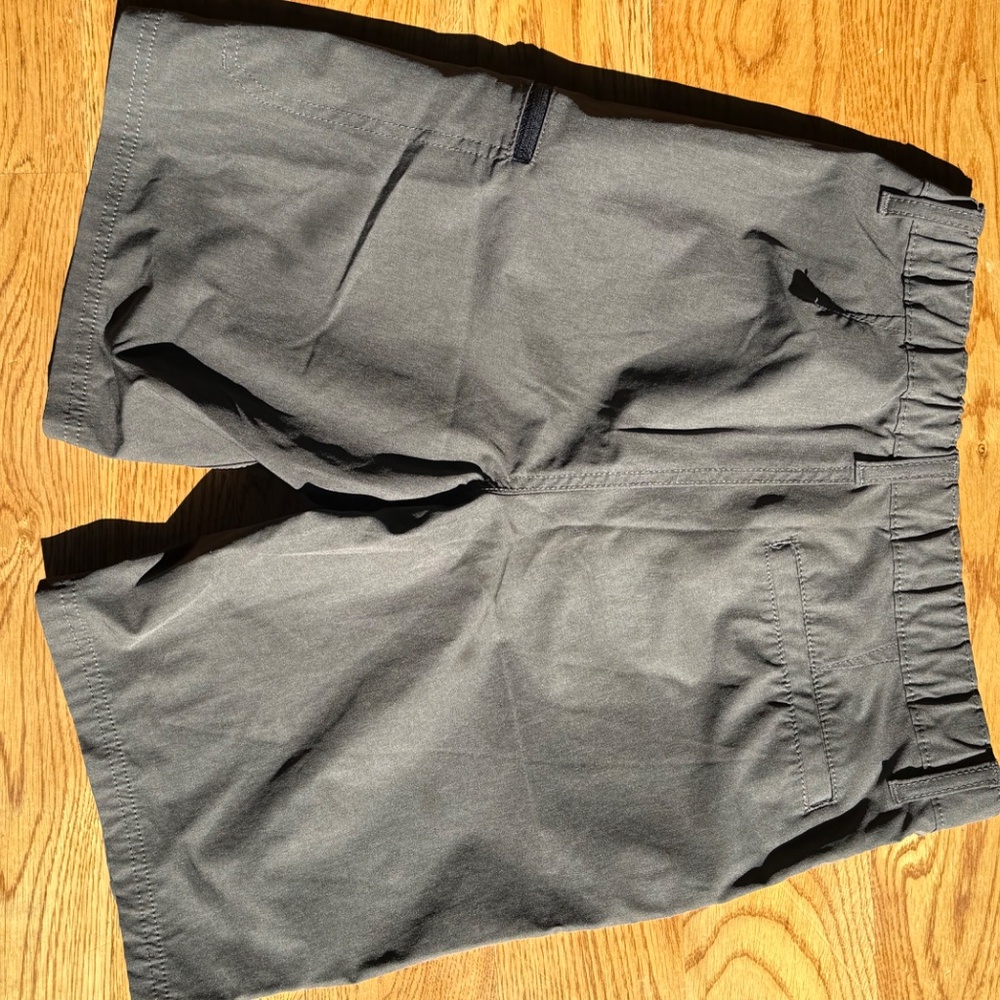 Boys shorts like new - Picture 8 of 16